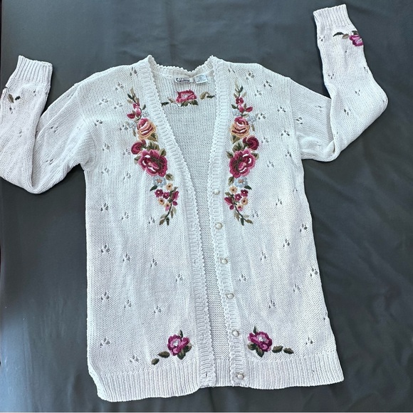 Capacity Petites Cottage Core FloralSweater M Vintage Red Pink Rose Cardigan - Picture 15 of 16